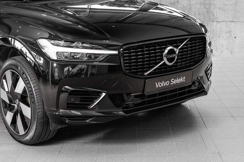 Bilde 3 av Volvo XC60 T6 R-Design SE Hengerfeste AktivLED H&K Panoramasoltak