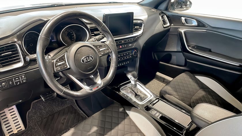 Bild 2 av Kia Ceed Sportswagon 1.4 T-GDI 140HK Drag