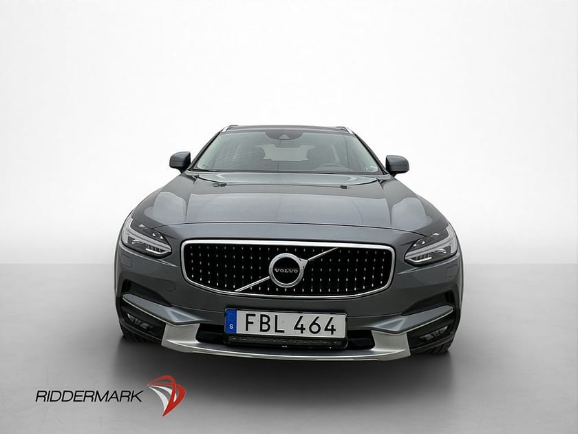 Bild 2 av Volvo V90 Cross Country D4 AWD Plus Värmare Kamera Navi Drag