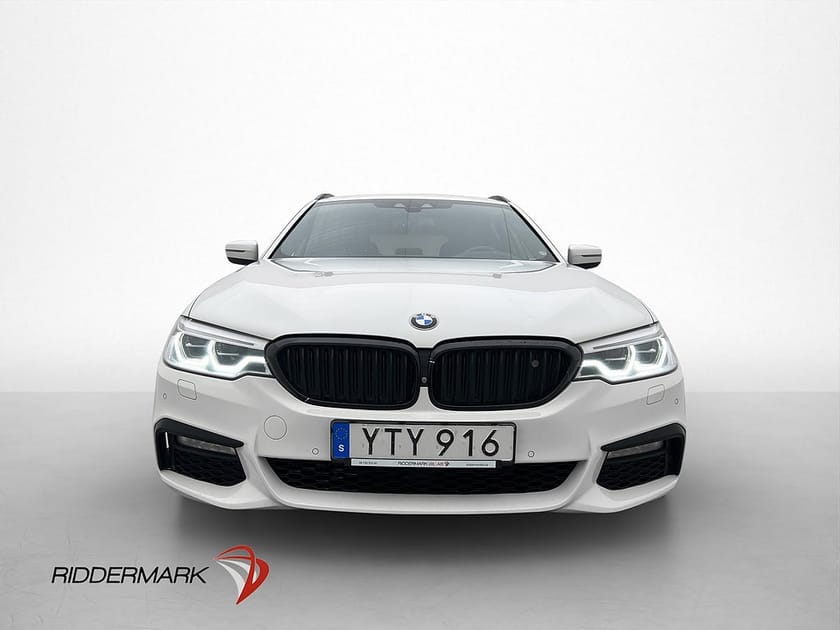 Bild 2 av BMW 540d xDrive Touring 540 Innovation H/K Pano D-Värm 360°  HuD Skinn