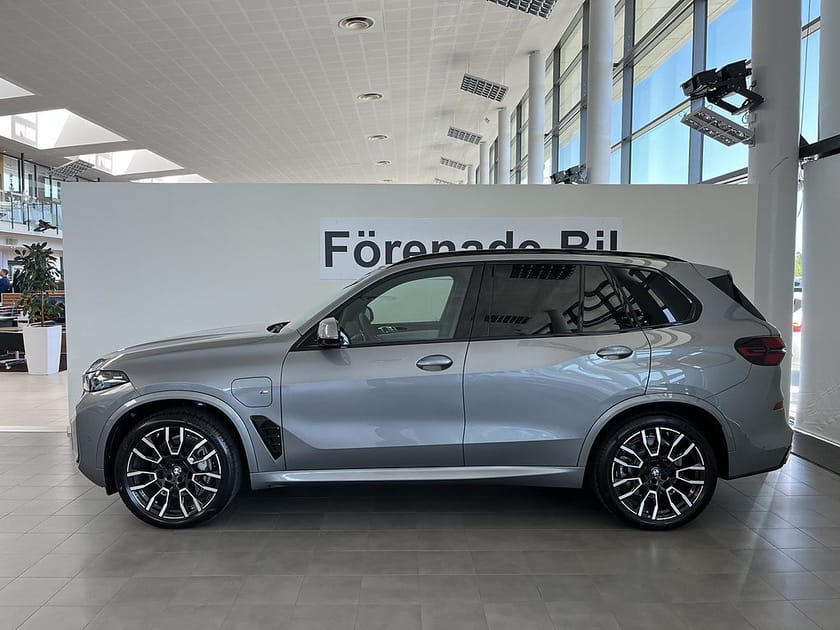 Bild 3 av BMW X5 xDrive50e 3,95 ränta M Sport Drag H/K Panorama