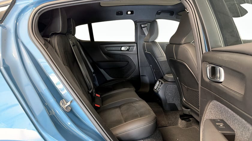 Bild 5 av Volvo C40 Recharge Extended Range Plus 252Hk / Glastak / Blis
