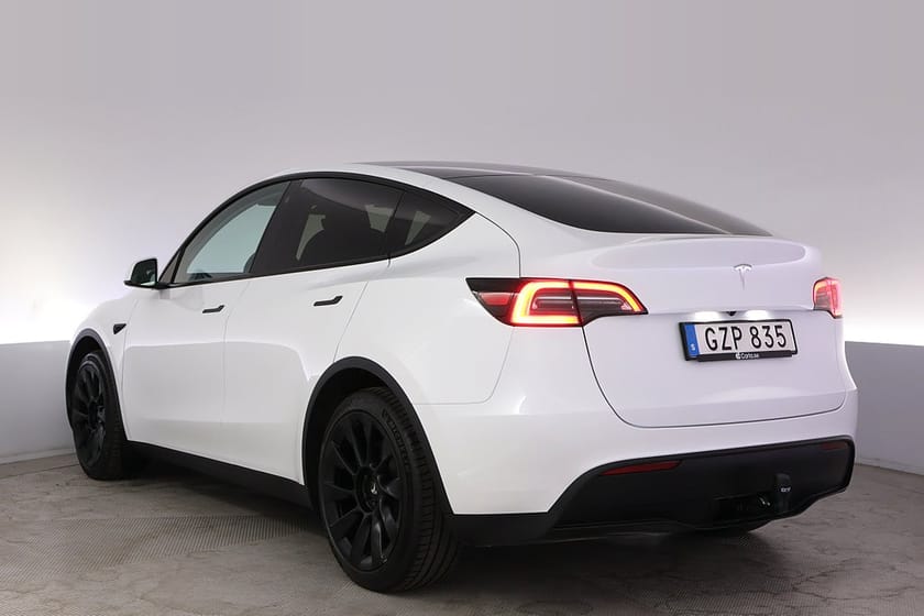 Bild 4 av Tesla Model Y Standard Range RWD Autopilot 20" Panorama Drag