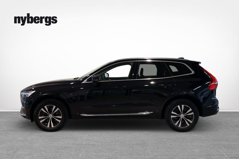 Bild 2 av Volvo XC60 Recharge T6 Core Edition, dragkrok, rattvärme, panoramatak