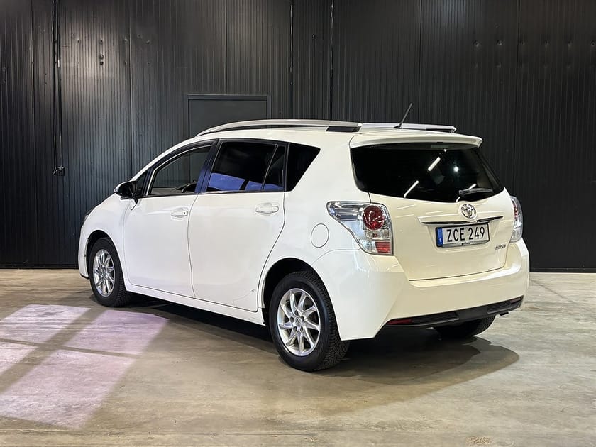 Bild 4 av Toyota Verso 1.8 (147hk) 7-sits  Intense Edition