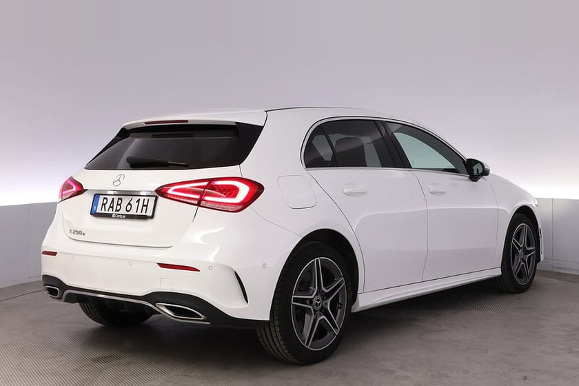 Bild 5 av Mercedes-Benz A 250 e AMG Widescreen Kamera Navi LED