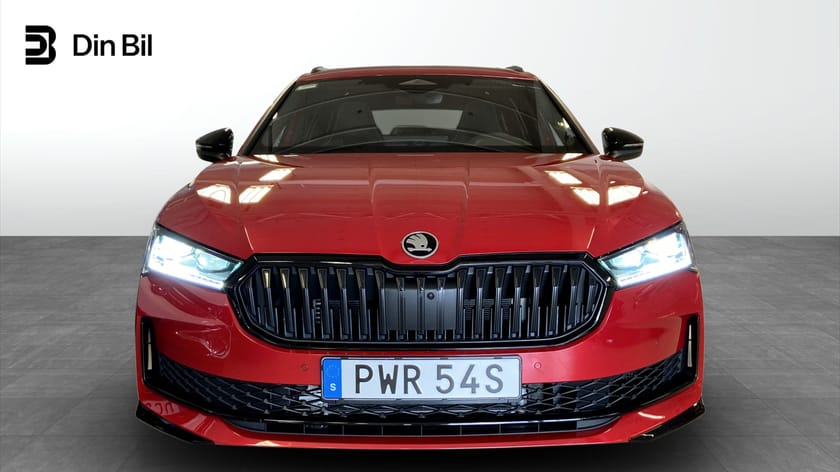Bild 4 av Škoda Superb Kombi Sportline 2,0 TSI 265hk DSG 4x4 | DCC | Drag | Pan
