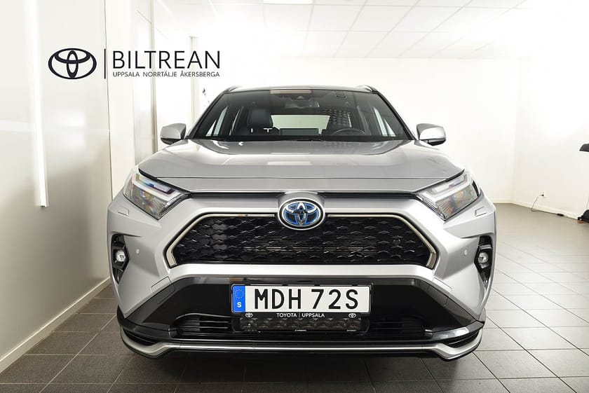 Bild 5 av Toyota RAV4 Plug-in Hybrid AWD X-Edition Drag Backkamera