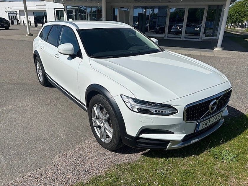 Bild 2 av Volvo V90 Cross Country D4 AWD Automat Momentum 4x4 190hk / Drag / Kamrem Bytt.