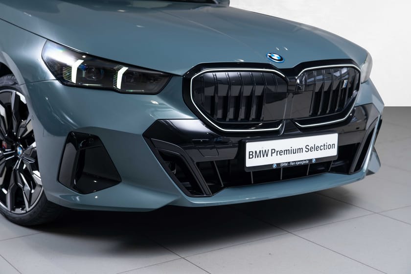 Bilde 2 av BMW i5 xDrive40 Touring 6,29% Rente - M Sport PRO-Skinn-Glasstak