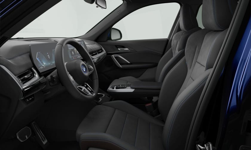 Bild 4 av BMW X1 xDrive25e M sport Drag Rattvärme