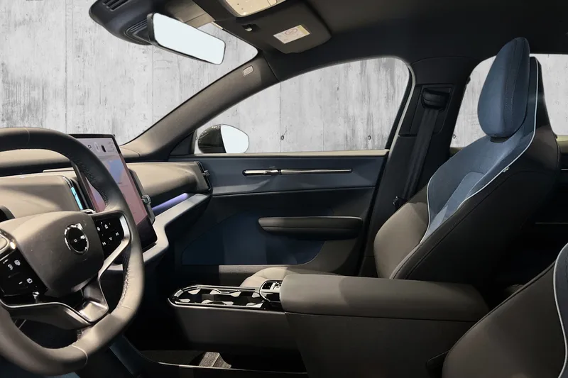 Volvo EX30 Twin Motor Performance bilde 20