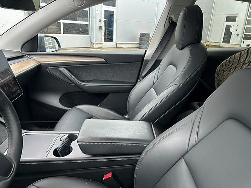 Bild 4 av Tesla Model Y Long Range AWD