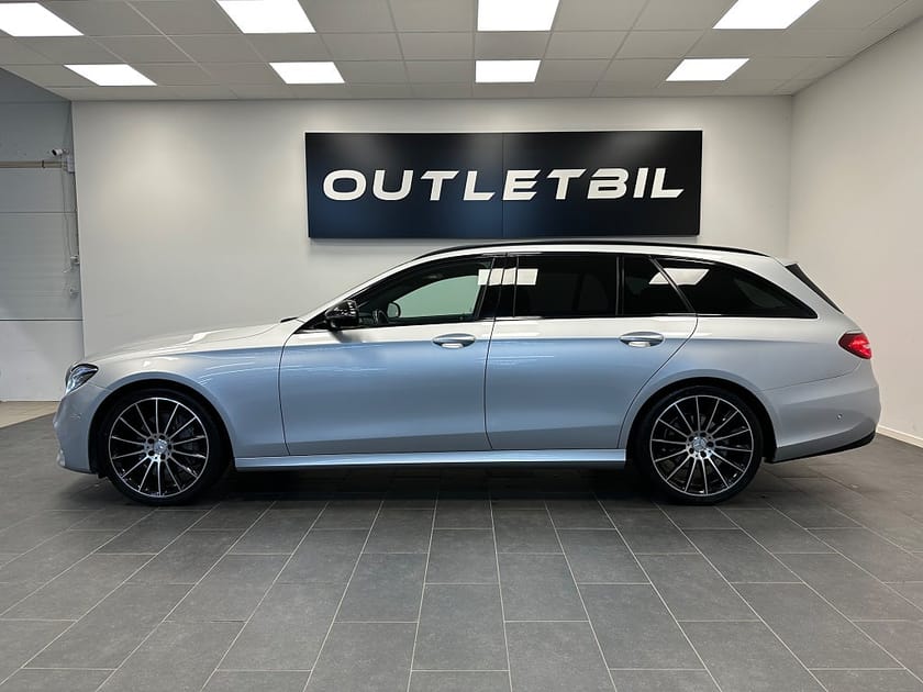 Bild 2 av Mercedes-Benz E 220 T d 194hk 9G-Tronic AMG Widescreen Värmare Drag 20"