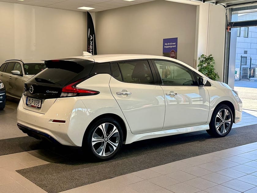 Bild 4 av Nissan Leaf e+ 62kWh 217hk TEKNA/360° kamera/BOSE/Adaptiv f-hållare