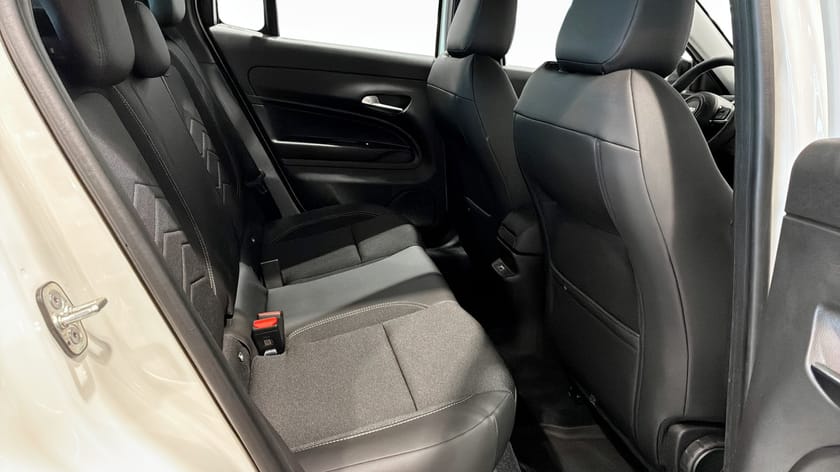 Bild 5 av Jeep Avenger e-Hybrid ALTITUDE MHEV T3 1.2 100HP DCT6 FWD