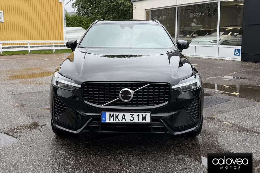 Bild 3 av Volvo XC60 T6 Recharge R-Design 350 hk AWD - Panorama | Elinfällbar dragkrok