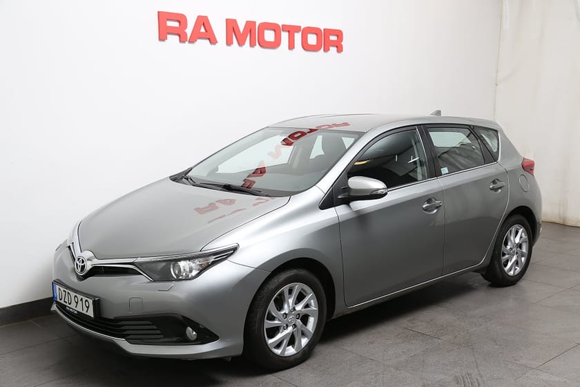 Bild 1 av Toyota Auris 1,2 Turbo Active 5D Kamera Motorvärmare