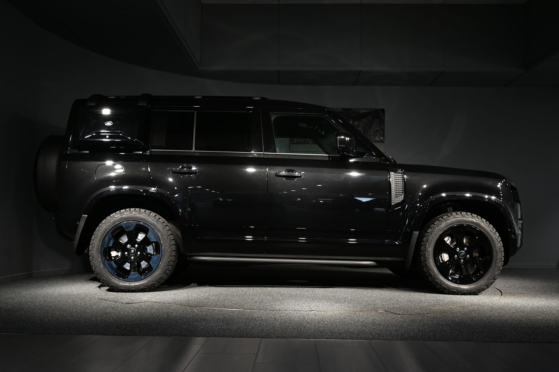 Land Rover Defender 2025, kuva 7/10