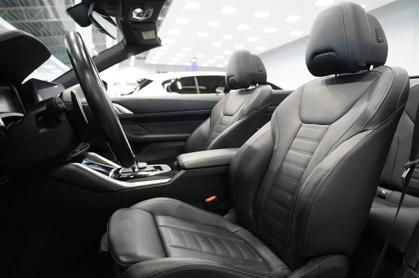 Bild 4 av BMW M440i xDrive Convertible Cab M-Sport Pro Navi Head-Up Keyless DAP 19
