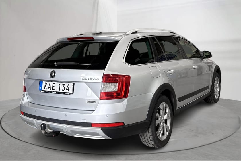 Bild 3 av Škoda Octavia Scout II 2.0 TDI 4X4 (150hk)
