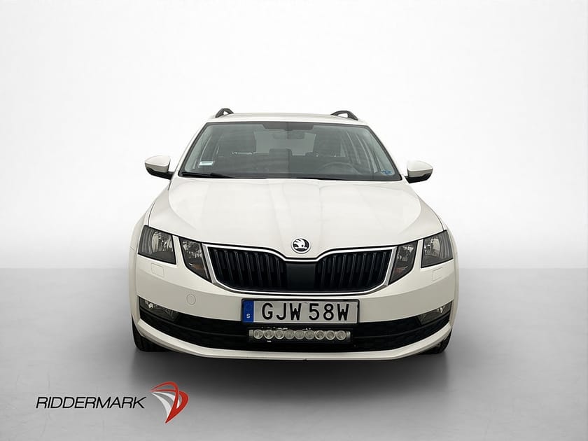Bild 2 av Škoda Octavia Kombi Skoda 115hk Ambition LED-Ramp Sensorer CarPlay