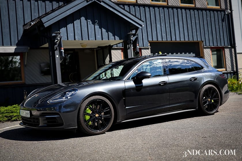 Bild 3 av Porsche Panamera 4 E-Hybrid Sport Turismo PDK Pano Bose Soft-Close MM