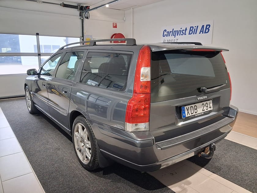 Bild 2 av Volvo V70 2,5FT 210HK Summum Läder