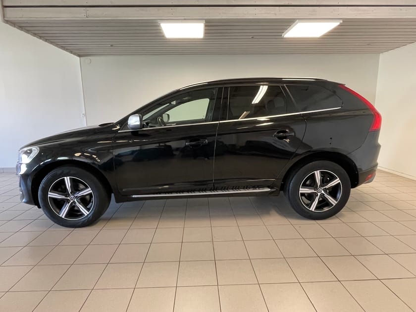 Bild 2 av Volvo XC60 D4 AWD Classic R-Design Nav Backkamera Drag