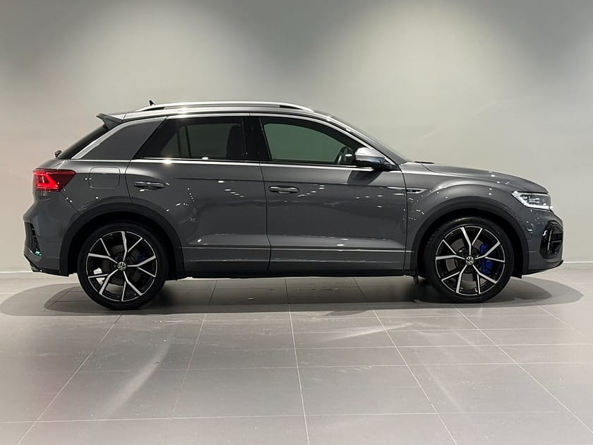 Bild 3 av Volkswagen T-Roc R 2.0 TSI 4Motion Drag 19"