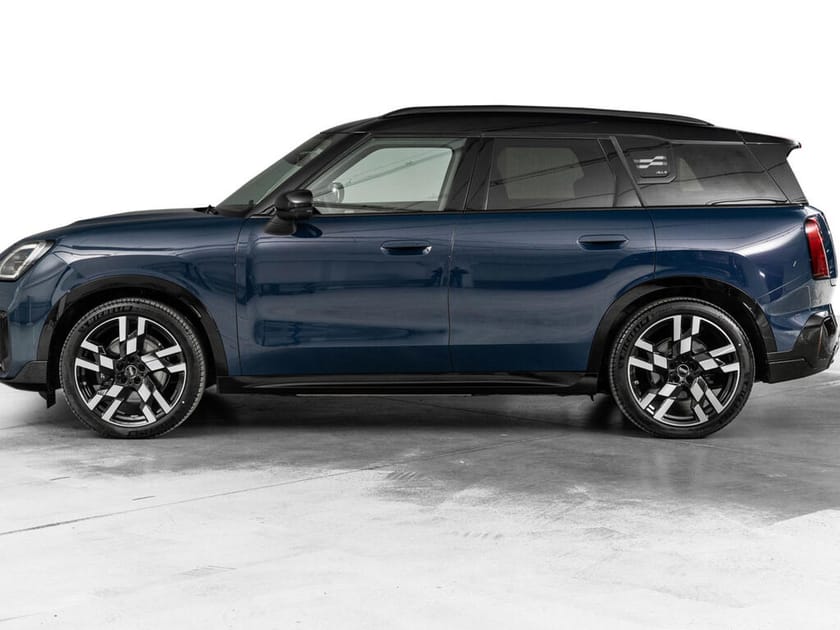 Bilde 2 av MINI Countryman SE ALL4 JCW Trim, Package XL + V.hjul