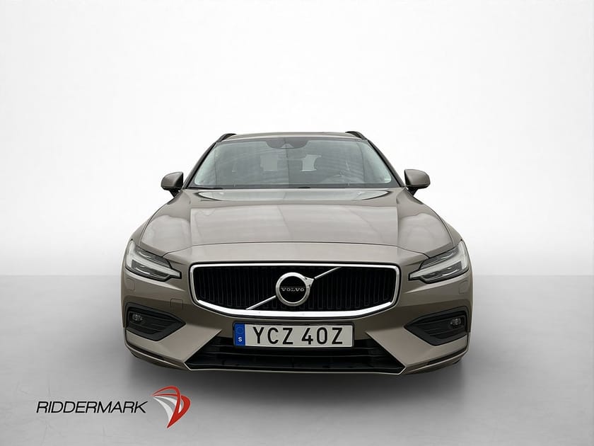 Bild 2 av Volvo V60 B4 Momentum Advanced Drag Kamera CarPlay Skinn