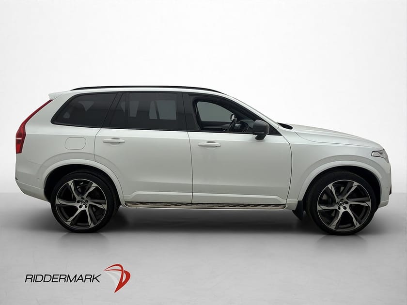 Bild 4 av Volvo XC90 7-seater T8 AWD R-Design 7-sits B&W Pano 360° Drag