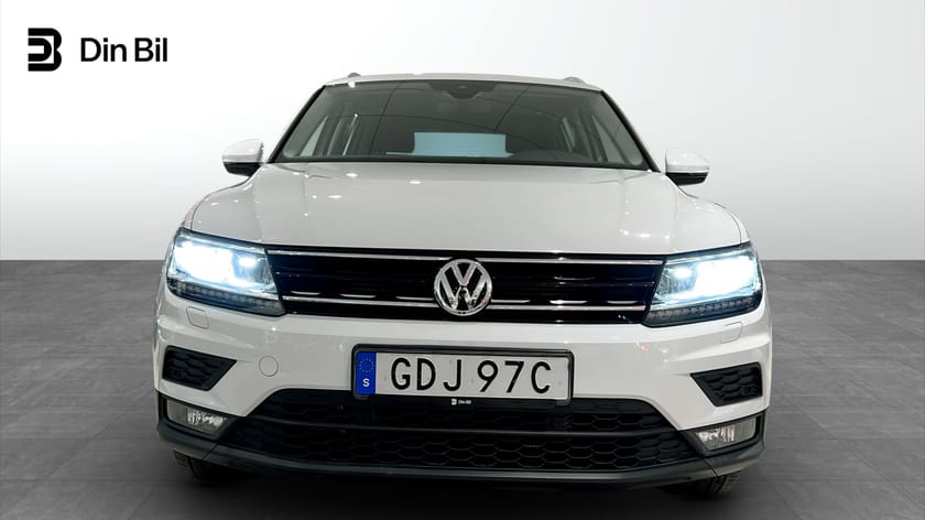 Bild 4 av Volkswagen Tiguan TSI190 DSG 4M Executive/Drag/Värmare