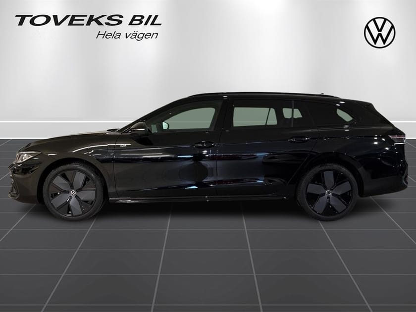 Bild 4 av Volkswagen Passat Variant eHybrid 272 DSG6 R-LINE