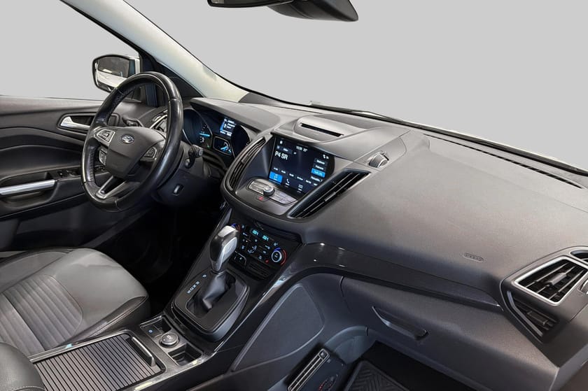 Bild 4 av Ford Kuga 2.0 TDCi 150hk AWD Titanium Kamera Drag 2 Brukare