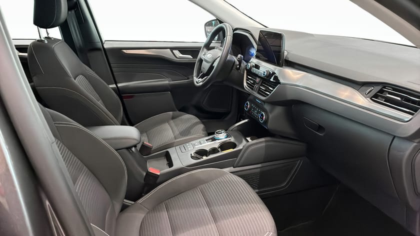 Bild 3 av Ford Kuga Plug-In Hybrid Titanium 225hk privatleasing fr. 4395 kr/mån