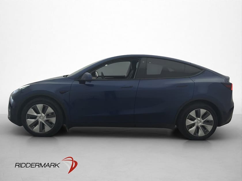 Bild 5 av Tesla Model Y Long Range AWD Drag Pano Skinn Kamera Värmare