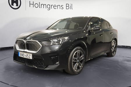 BMW iX2 xDrive30