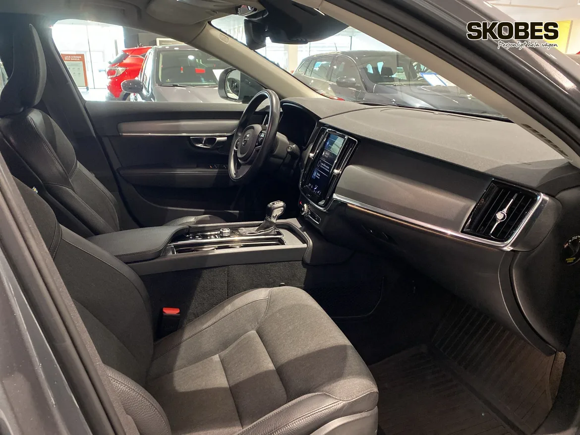 Volvo V90 Cross Country