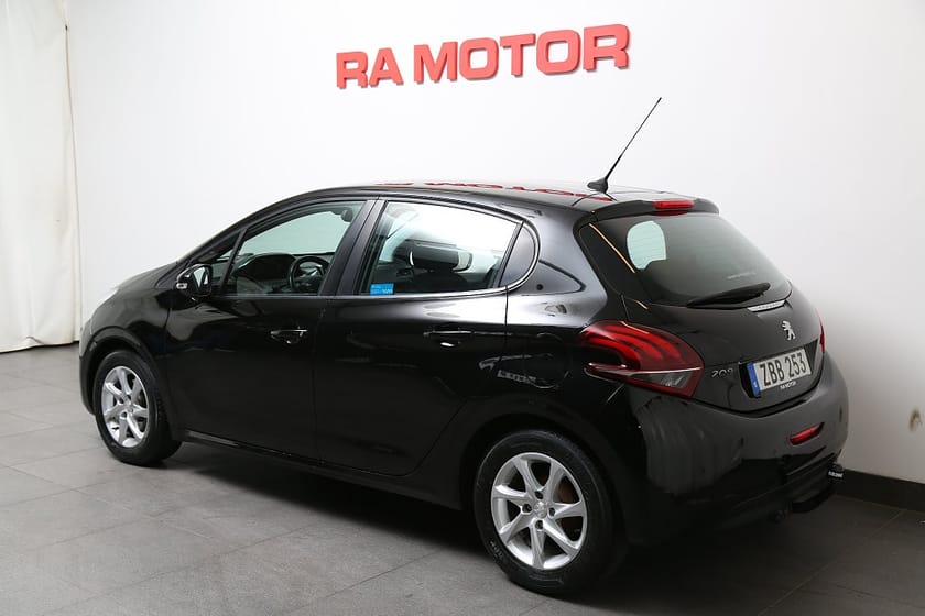 Bild 4 av Peugeot 208 1,2 PureTech 82hk Active 5-dörrar Motorv Dragkrok