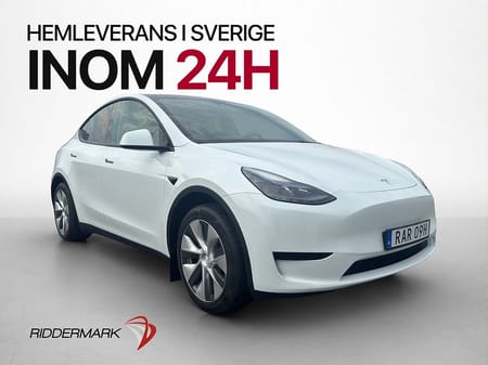 Tesla Model Y Standard Range RWD Svensksåld MOMS Skinn Drag