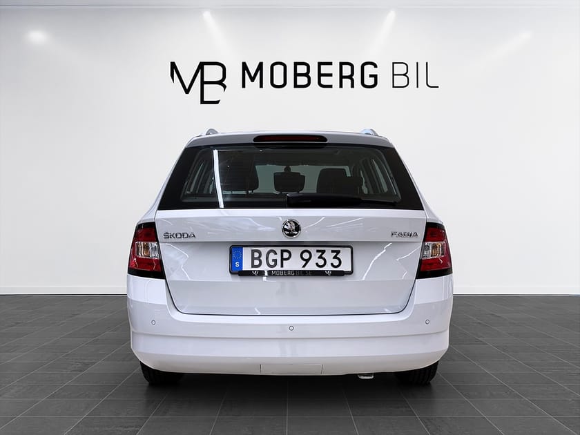 Bild 5 av Škoda Fabia Kombi 1.2 TSI Manuell 90hk Style Pano Drag PDC