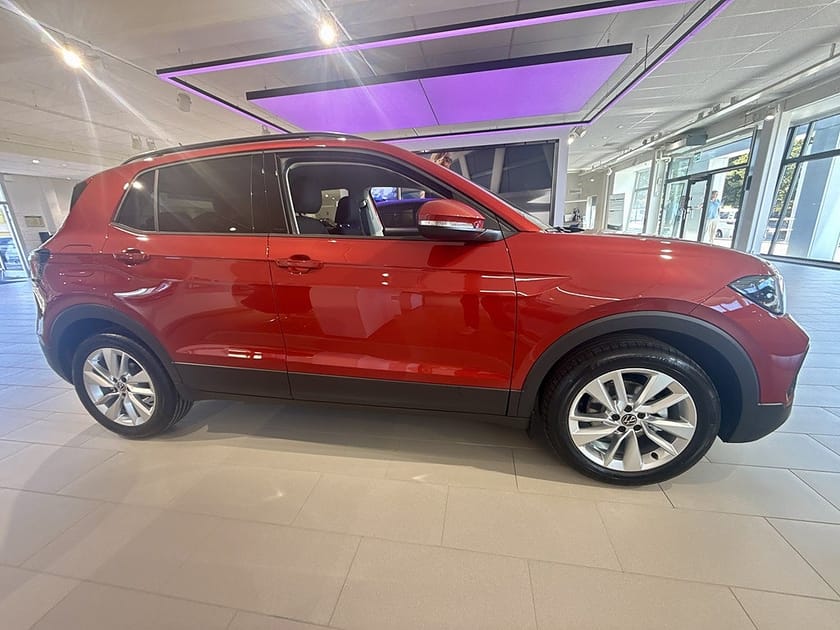 Bild 4 av Volkswagen T-Cross 1.0 LIFE TSI115 DSG7