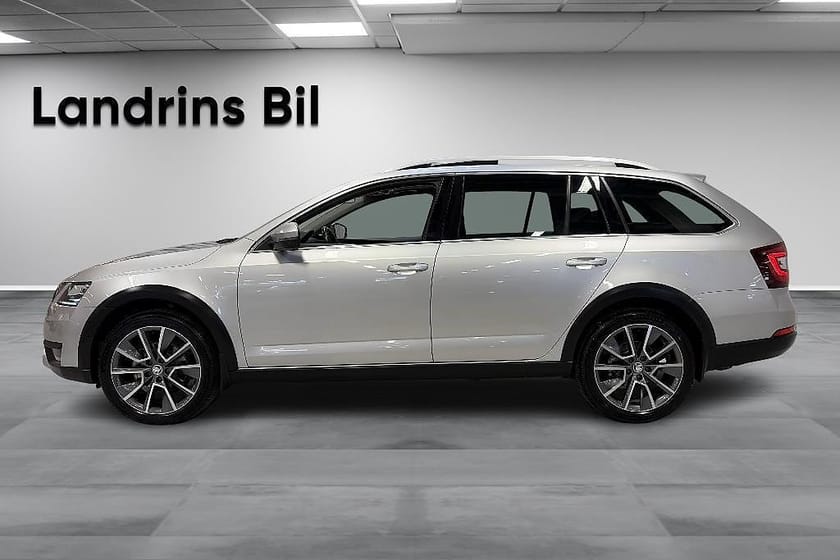 Bild 4 av Škoda Octavia Scout Skoda 2.0 TDI 150HK AUT 4x4 Premium *Drag*V-Hjul*Värmare*