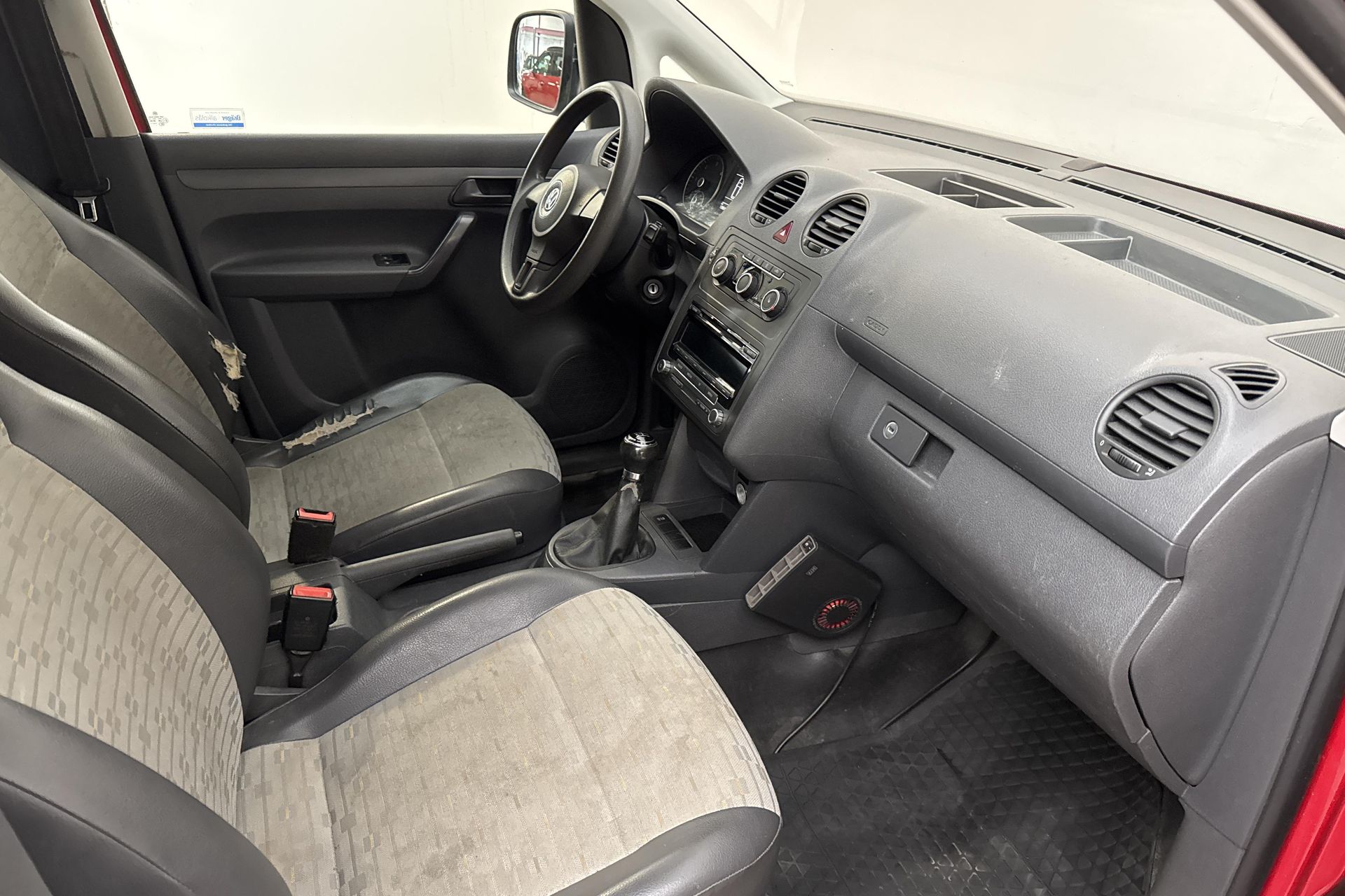 Volkswagen Caddy 2012, bild 7/10