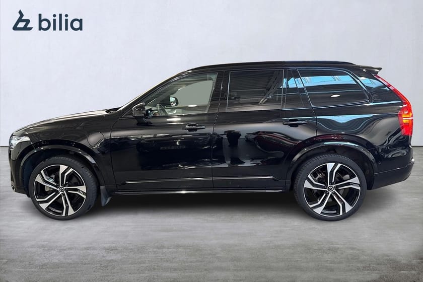 Bild 3 av Volvo XC90 Recharge T8 Ultimate Dark Edition. Tonade rutor Panoramaglastak Head Up Display Parkeringskamera 360 Bowers&Wilkins Luftfjädring Dragkrok