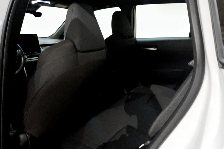 Toyota Corolla Cross Hybrid AWD-i
