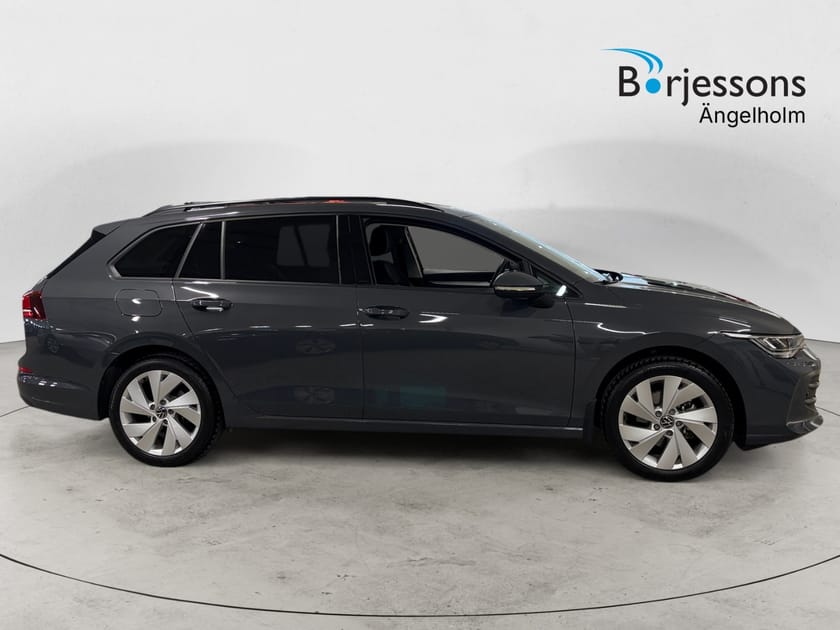 Bild 2 av Volkswagen Golf Sportscombi 1,5 TSI 150 HK Life Drag