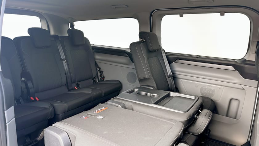 Bild 4 av Ford Tourneo Custom 340 Plug-in Hybrid Titanium Phev FWD Aut